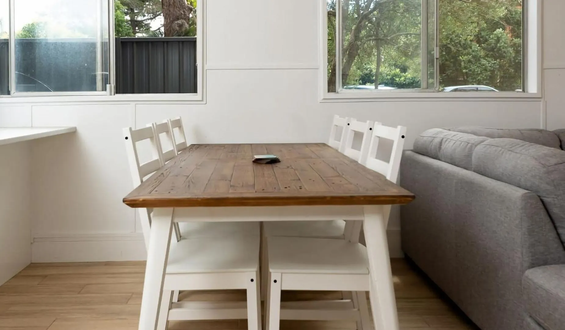 Blissful Beachfront Apartment Broulee 0*,