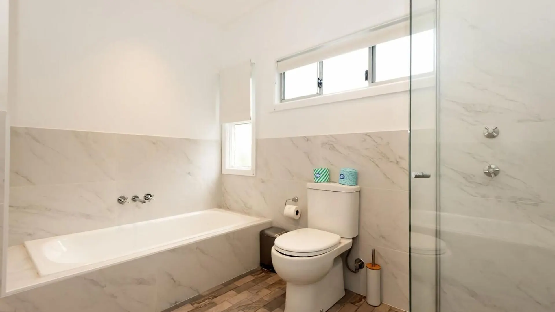 펜션 Blissful Beachfront Apartment 브룰리 오스트레일리아